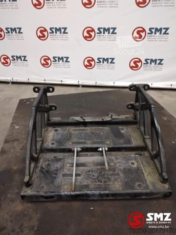 Partie de la cabine Daf Occ accubaksteun DAF XF106 1924834