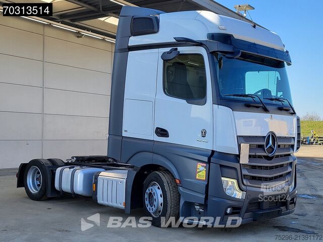 Kötet SZM Mercedes Actros 1845 4X2 Bigspace Lowdeck Mirrorcam 2x Tank
