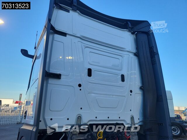 Volume SCM Mercedes Actros 1845 4X2 Bigspace Lowdeck Mirrorcam 2x Tank