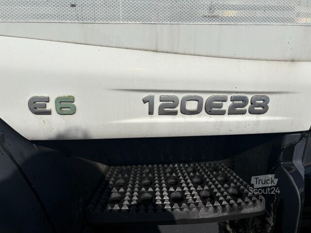 Plachta Iveco Eurocargo 120E28 + DHOLLANDIA LOADLIFT + EURO 6...