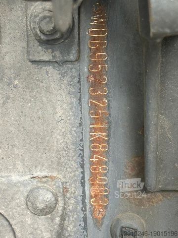 Автобетононасос MERCEDES-BENZ 5048 Actros V8 m. Putzmeister 52/5