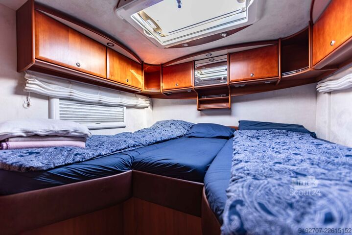 интегриран кемпер Concorde Iveco Carver 821 LS Retarder