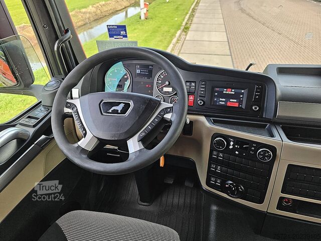 Estándar-SZM M.A.N. 18.500 TGX XLX 2X TANK