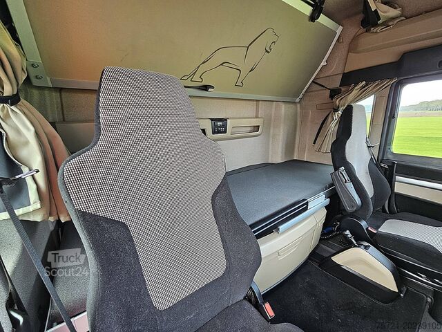 Estándar-SZM M.A.N. 18.500 TGX XLX 2X TANK