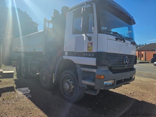 Camion macara Mercedes-Benz 4143