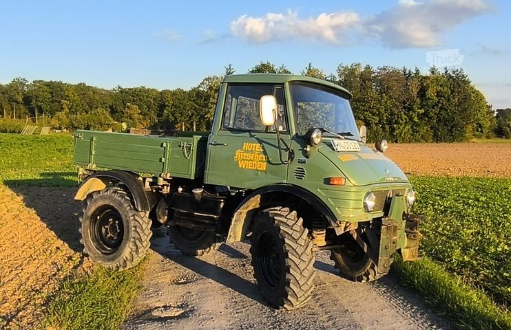 Unimog Mercedes-Benz Unimog U421/ U600