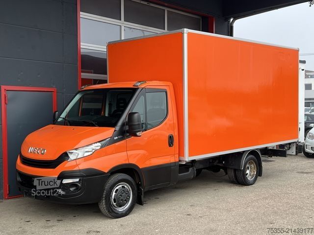 Skriňová dodávka IVECO Daily 35C14A Hi-Matic Klima 4,35m Koffer Kamera