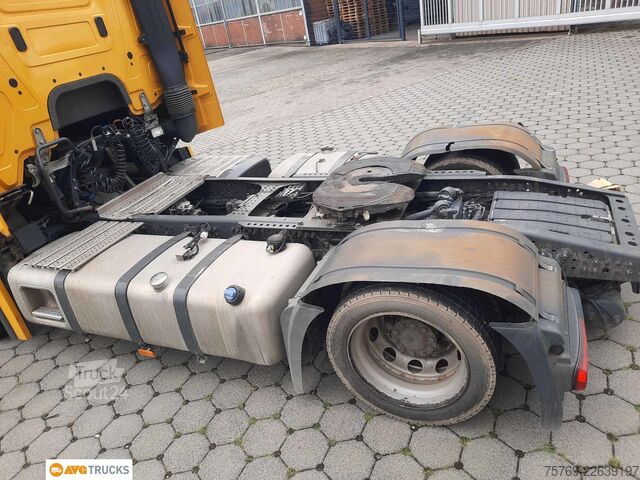 Великооб’ємний тягач MERCEDES-BENZ 1843 LS ACTROS Retarder 2 x Tank