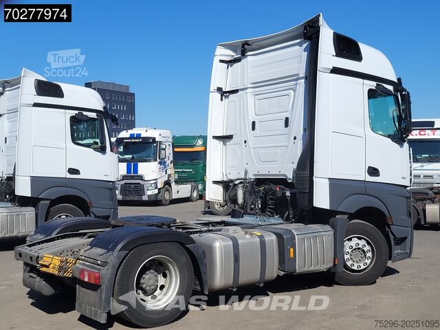Standard-SZM Mercedes Actros 1851 Actros 4X2 BigSpace 2x Tanks