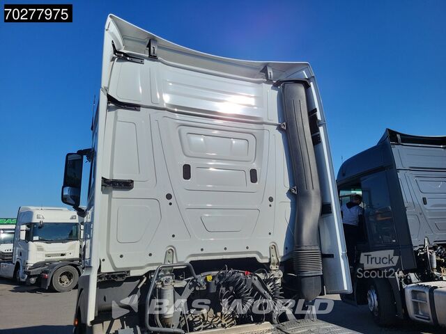 Standard-SZM Mercedes Actros 1851 Actros 4X2 BigSpace 2x Tanks