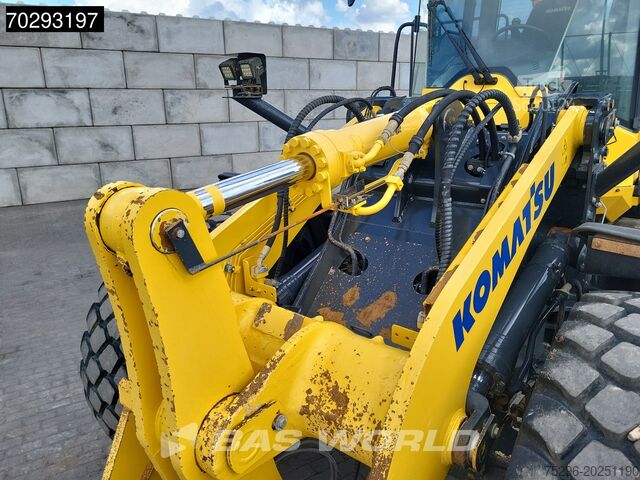 Încărcător pe roți Komatsu WA380 -8E0 DUTCH MACHINE