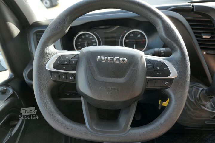 Bestelwagen met verhoogd dak IVECO Daily35-160 Maxi H3 extraHoch2,1m Hi-Matik Klima