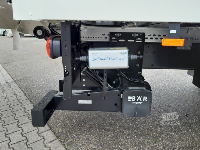 LKW mit Kofferaufbau DAF FA XB 290 16t Spier Plywoodkoffer