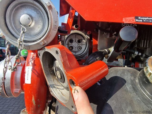 Autocisterna a vuoto MAN 8.136 4X4 Rüstwagen Allrad zuschaltbar 9 Sitzer