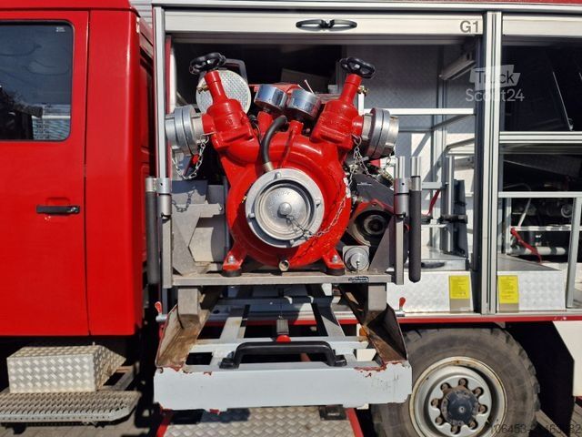 Autocisterna a vuoto MAN 8.136 4X4 Rüstwagen Allrad zuschaltbar 9 Sitzer