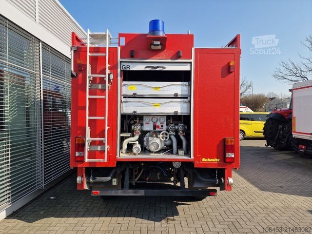 Autocisterna a vuoto MAN 8.136 4X4 Rüstwagen Allrad zuschaltbar 9 Sitzer