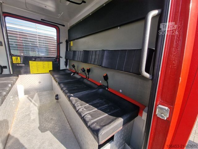 Autocisterna a vuoto MAN 8.136 4X4 Rüstwagen Allrad zuschaltbar 9 Sitzer
