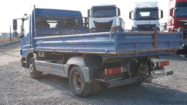 Benne tri-benne MERCEDES-BENZ Atego 824 Kipper Dreiseitenkipper Meiller