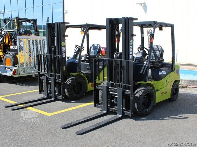 Chariot élévateur frontal Clark GTS 33 Dieselantrieb