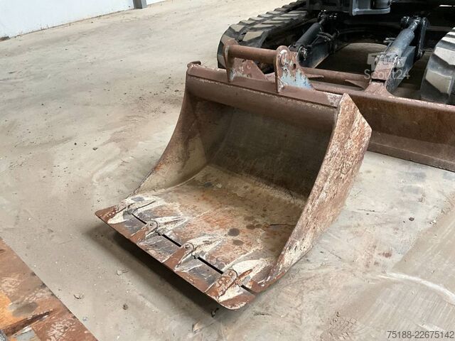 Midi kotrógép Bobcat E 80
