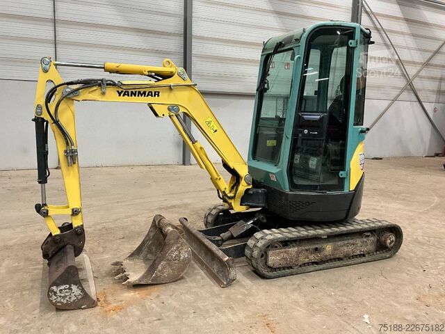 Minikotró Yanmar Vio 20-4