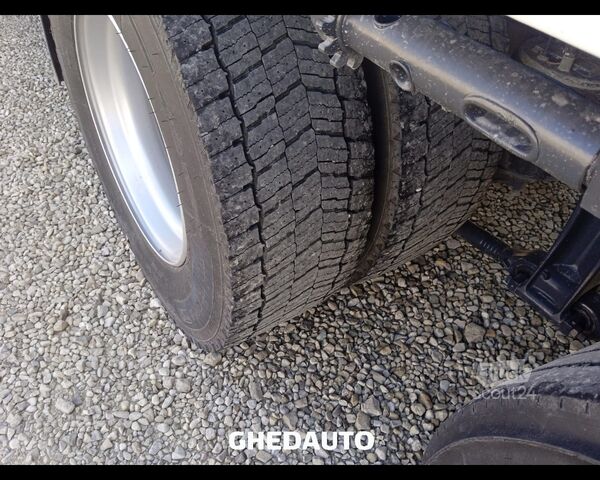 Standard SZM IVECO Stralis Hi Way 260 2016 - stralis hi way AS 260 S48Y/FS-CM hi-tronix E6