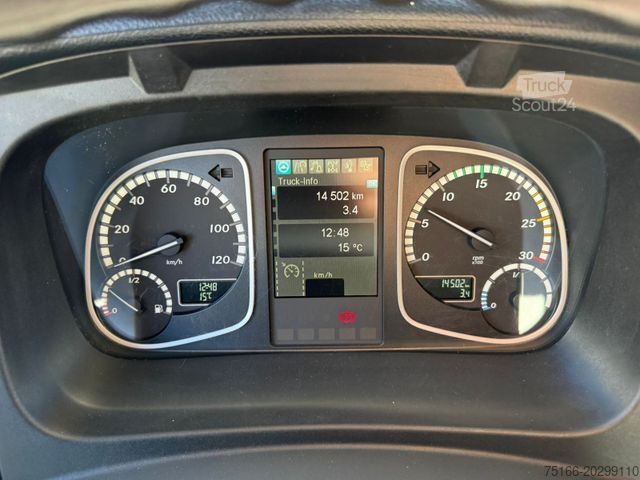 Furgoneta caja MERCEDES-BENZ ATEGO 816 L Koffer 6,2 m LBW 1 T*ORIGINAL 13 tkm