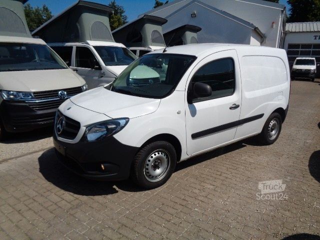 Minibusz MERCEDES-BENZ Citan 109 D Kasten 1. Hand Klima