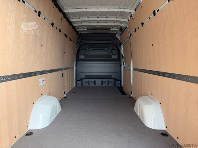 Dodávka s vysokou střechou MERCEDES-BENZ Sprinter 319 CDI 4325 DISTRONIC Klima AHK