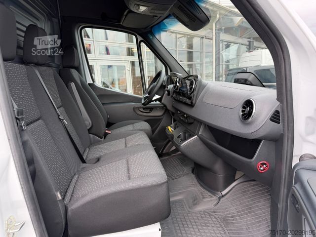 Dodávka s vysokou strechou MERCEDES-BENZ Sprinter 319 CDI 4325 DISTRONIC Klima AHK