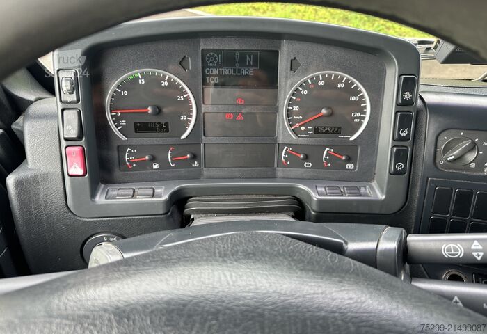 Chłodnia (samochód ciężarowy) MAN TGA 18.350 4x2 KK mit HB und Rolltor