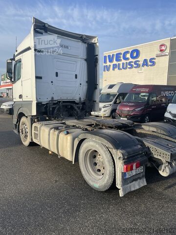 Standartinis vilkikas Mercedes-Benz Actros 1845 LS