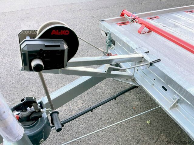  Vezeko IMOLA 27.39 RACE MASTER | HANDSEILWINDE 462X194CM 2700KG AUTOTRAILER