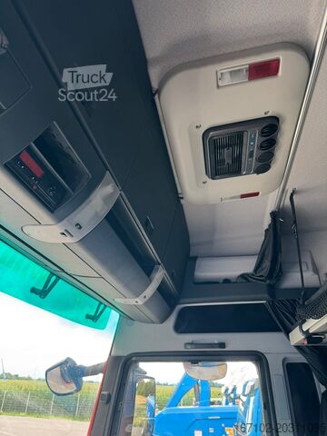 Standard nyerges vontató MAN TGX 26.560 6x4
