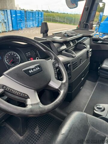 Standard nyerges vontató MAN TGX 26.560 6x4