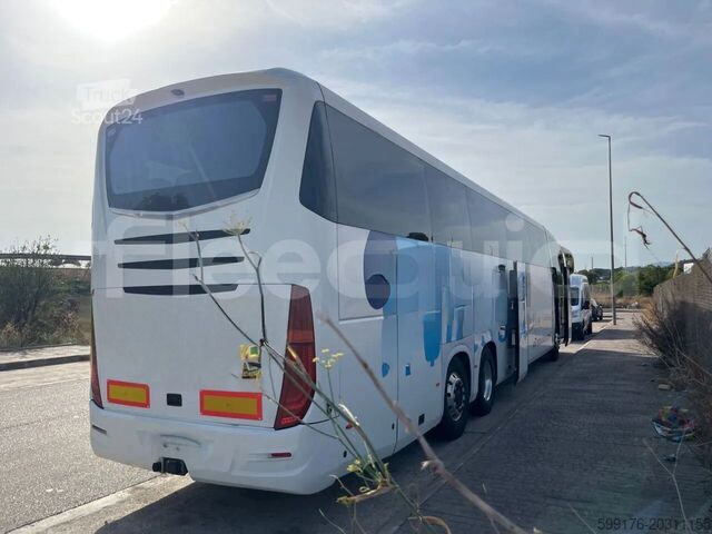 Trener Irizar i6