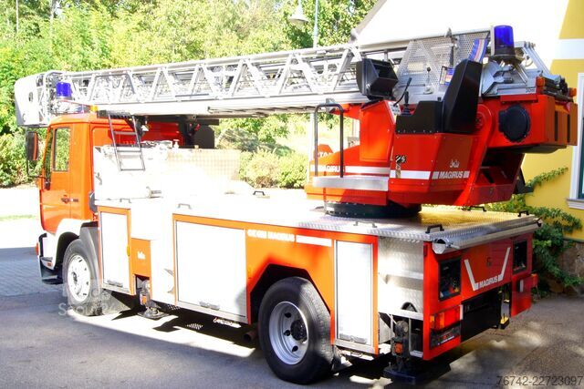 Camión de bomberos MAN LE 14.260 4x2 / Feuerwehr-Drehleiter DLK 23-12