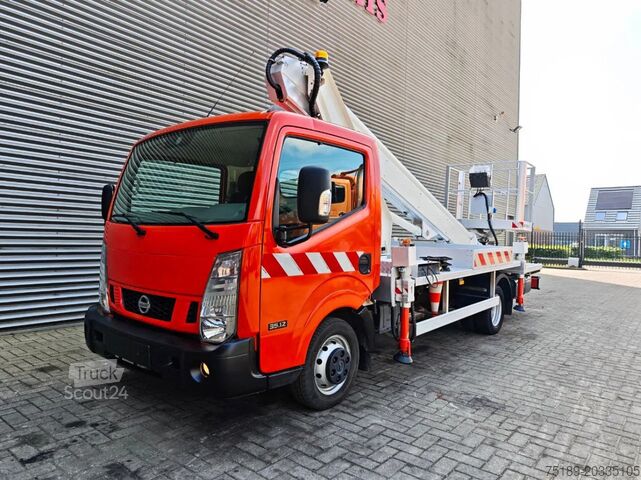 Підйомна платформа Nissan Cabstar 35.12 NT400 Multitel MT222