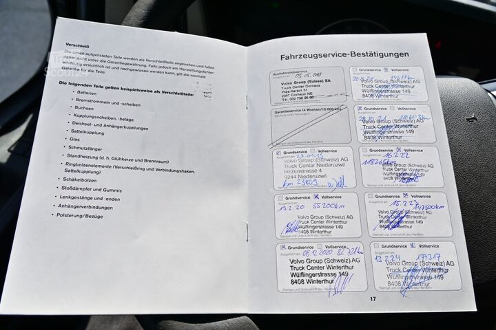 Flatbed truck Volvo FM330  E6 Retarder ADR LBW Alufelgen Bett