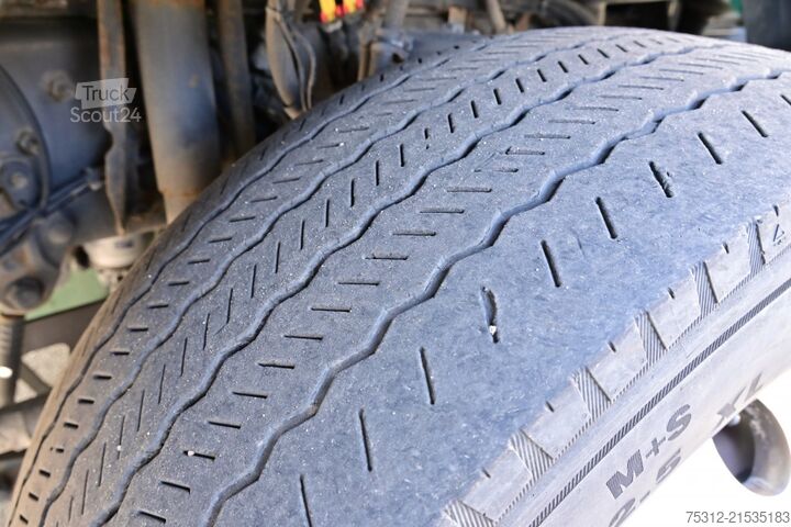 Flatbed truck Volvo FM330  E6 Retarder ADR LBW Alufelgen Bett