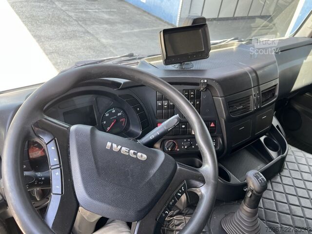 Hakowiec Iveco Stralis 460