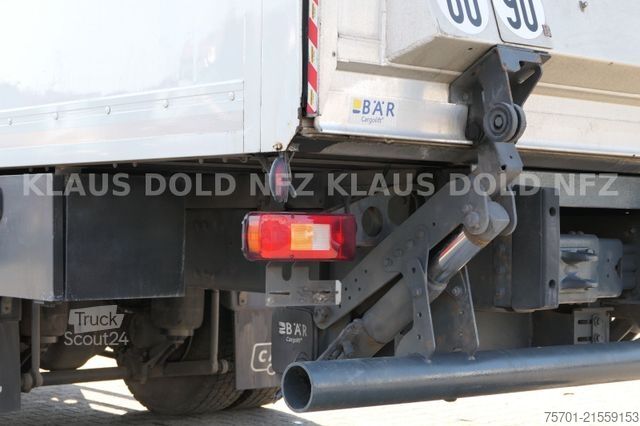 Škatlasti tovornjak VOLVO FM 330 Koffer XL-Tank Automatik LBW Euro 5