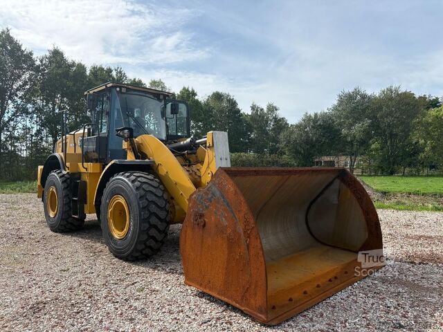 Nakladač Caterpillar 962M + 13.107HOURS + BIG BUCKET + PERFECT WORKI...