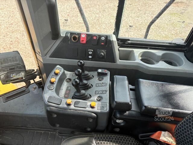 Nakladač Caterpillar 962M + 13.107HOURS + BIG BUCKET + PERFECT WORKI...