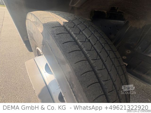 Flatbed truck IVECO 100E18 *3Sitze*Hydr. Rampen*Seilwinde*Fahrschule