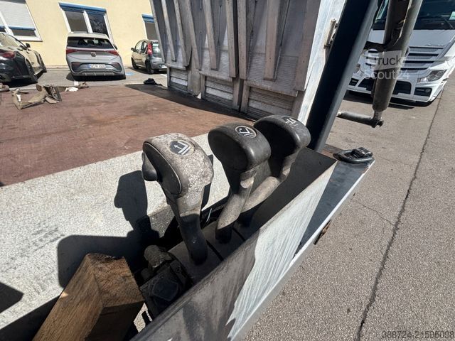 Valníkový nákladní automobil s plachtou IVECO 100E18 *3Sitze*Hydr. Rampen*Seilwinde*Fahrschule