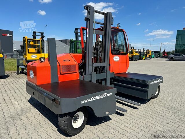 štirismerni viličar Combilift C5000SL // Mast with free lift