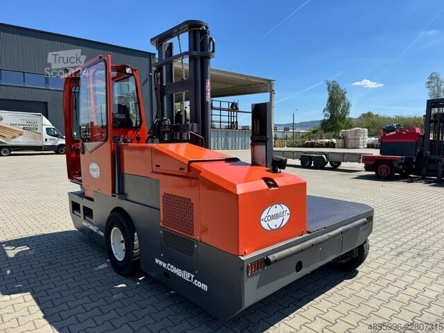 štirismerni viličar Combilift C5000SL // Mast with free lift
