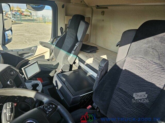Camion à usage spécial Mercedes-Benz Actros 1843 LS StreamSpace Retarder 2 Betten