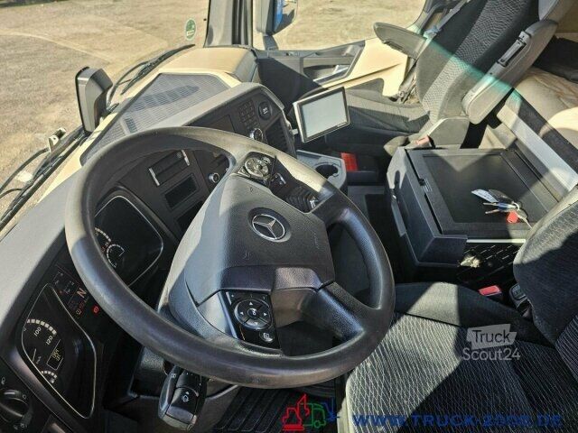 Camion à usage spécial Mercedes-Benz Actros 1843 LS StreamSpace Retarder 2 Betten